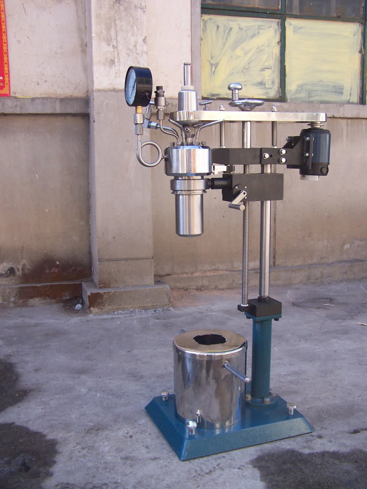 KCFD系列--快開卡環(huán)結(jié)構(gòu)-釜體下落、翻轉(zhuǎn)出料