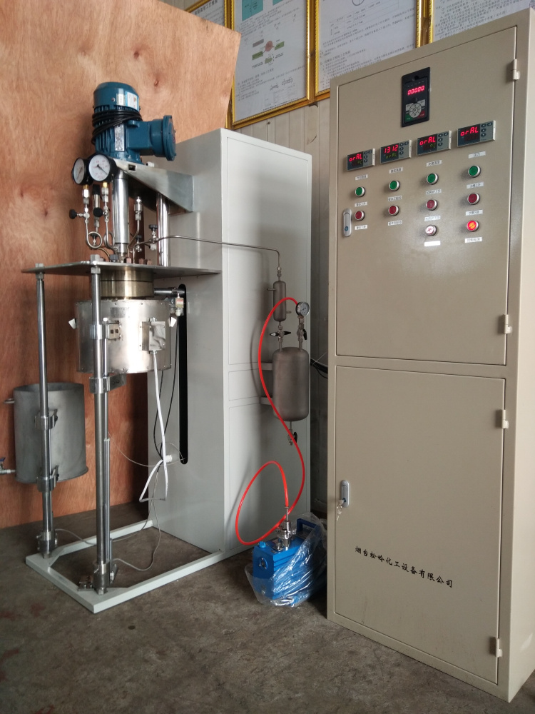 DFCF系列-釜體電動升降翻轉(zhuǎn)、加熱爐和水槽電動升降并可側(cè)移4