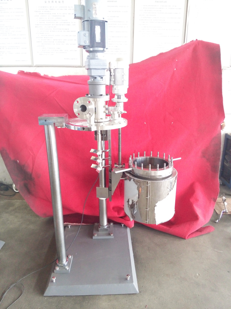 DFCF系列-釜體升降，并可水平旋轉(zhuǎn)到一邊4